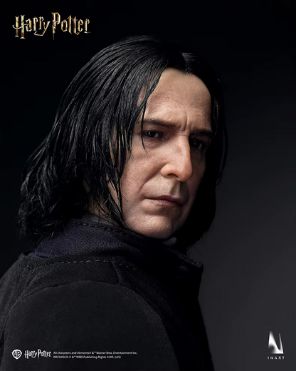 Character from 'Harry Potter' with a dark background