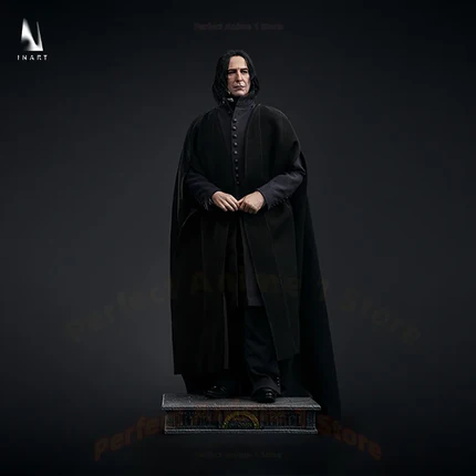Statue of a character in a dark robe on a black background