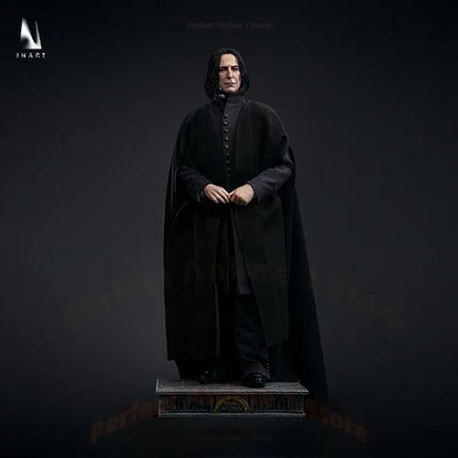 Statue of a character in a dark robe on a black background